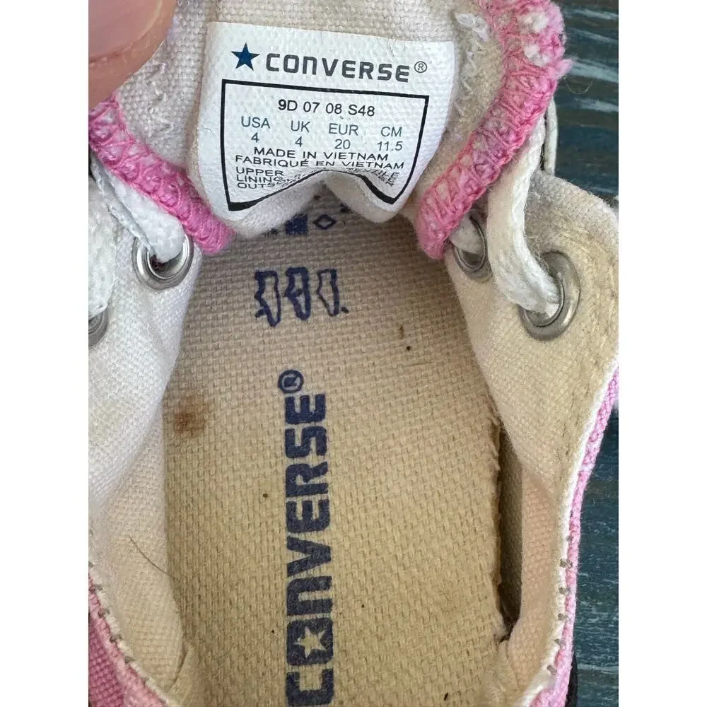 Converse All Star PINK Kids/toddler/baby sneakers/shoes, size 4